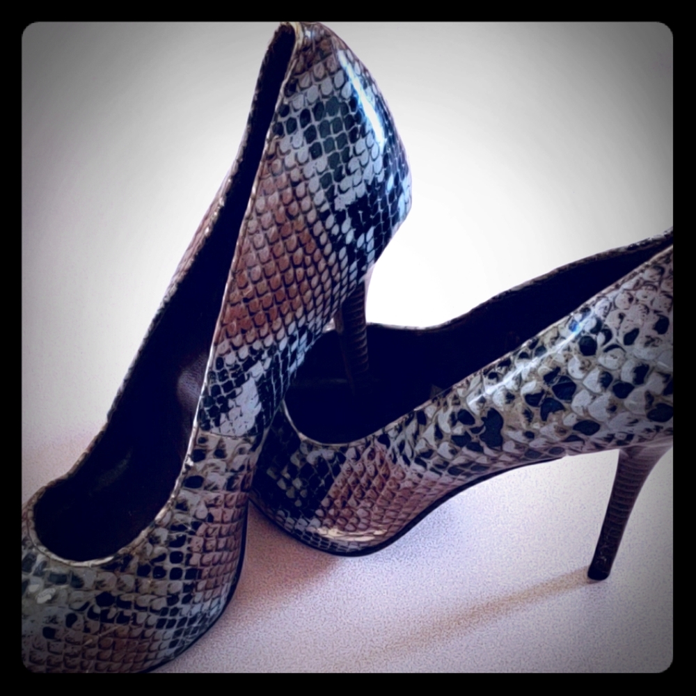 Snake Skin Pumps